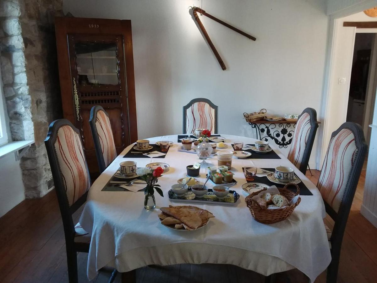 Les Chambres De Marie Le Saint Екстериор снимка